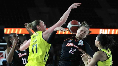 Fenerbahçe Opet, Kadınlar Kupası’nı Kazandı