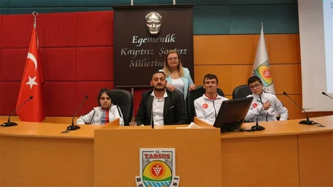 120 Madalyalı Serebral Palsili Milli Sporcu Batuhan Tarsus’ta Alkış Yağmuruna Tutuldu