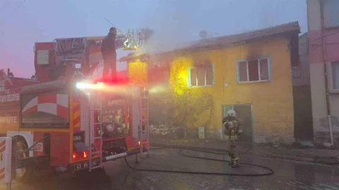 Kütahya'da Ahşap Evde Yangın Faciası