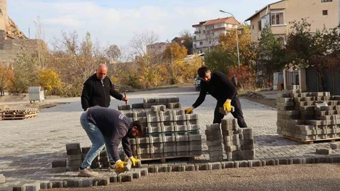 Oltu'da 115 Bin Metrekare Parke Taşı Döşendi
