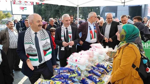 Kadınların El Emeği Ürünleri Satışa Sunuldu