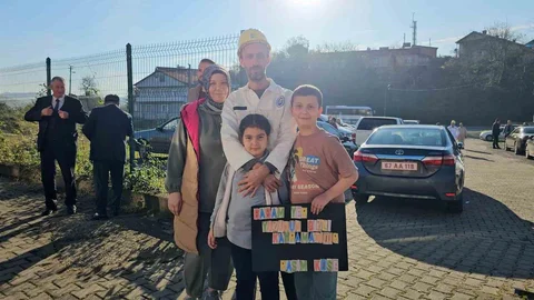 Zonguldak'ta Madenciler Okula Ziyaret Etti