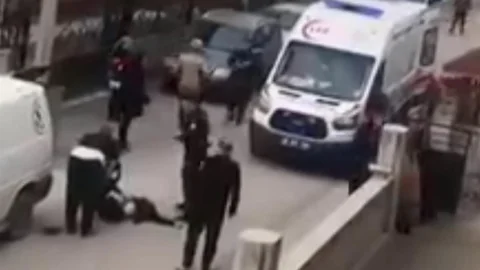 Aksaray'da Damat Bıçakla Yaralandı