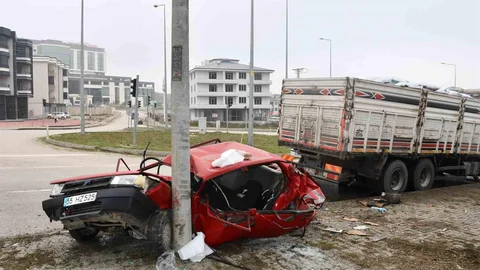 Samsun'da Kamyon Kazası: 4 Yaralı