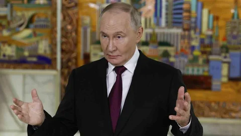 Putin'e Ahlaki Sorumluluk Suçlaması Geldi