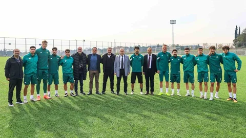 Bursa Uludağ Üniversitesi Bursaspor'u Destekliyor