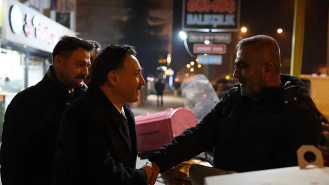 Kayseri'de Vali Çiçek Vatandaşlarla Buluştu