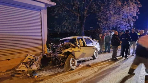 Adana'da Trafik Kazası: 1 Ölü, 1 Yaralı