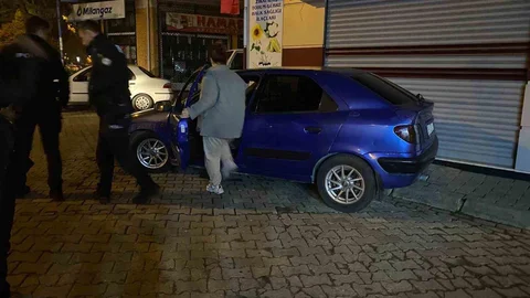 Aydın'da Alkol Etkisiyle Araçta Sızdı