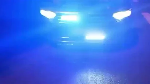 Çakarlı otomobil jandarmadan kaçamadı