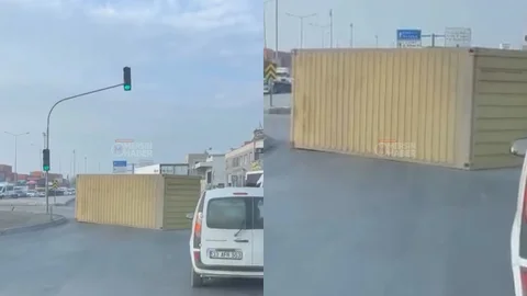 Özgürlük Mahallesi D400 Karayolu'nda Tehlikeli Anlar: TIR'dan Düşen Konteyner Kavşağı Kapattı!