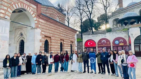 Yıldırımlı gençler Bursa’yı keşfediyor
