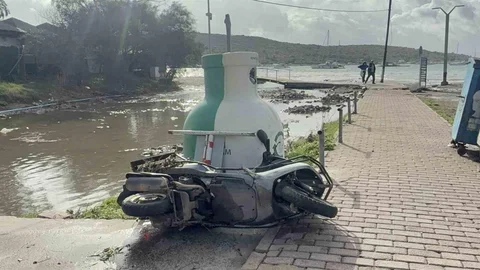 Bodrum'da Sel ve Fırtına Etkili Oldu