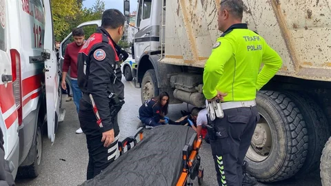 Aydın'da Motosikletli Kurye Kaza Geçirdi