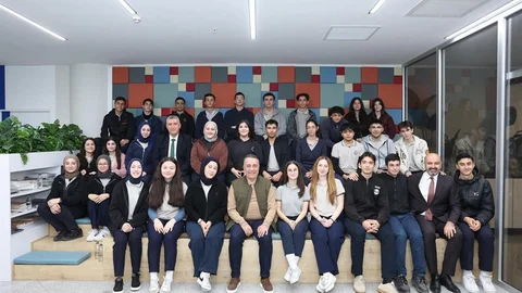 Başkan Dursun gençleri dinledi