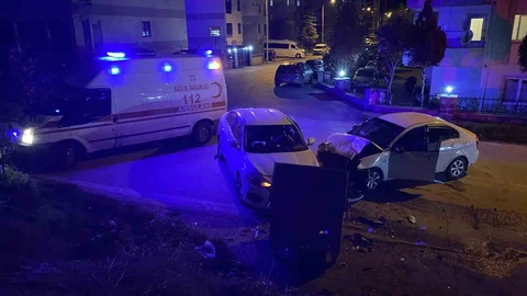 Bursa'da Trafik Kazası: 4 Yaralı