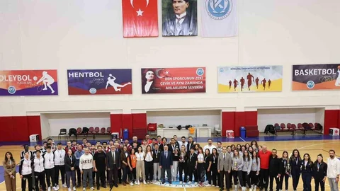 ERÜ Kadın Basketbol Takımı Şampiyonluk Yaşadı