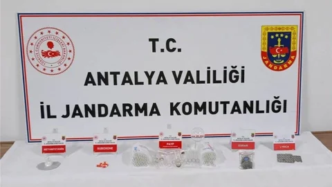Antalya'da Uyuşturucu Operasyonu Yapıldı