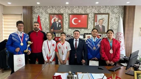 Bilecik'te Kick Boks Sporcuları Ağırladı