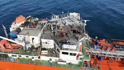 MIDVOLGA-2 Gemisi Sinop'ta Tamir Ediliyor