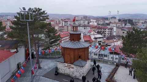 Sivas'ta Yeniden İnşa Edilen Saat Kulesi