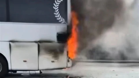 Gaziantep'te Yolcu Otobüsünde Yangın Çıktı