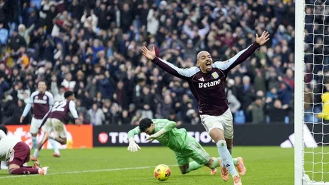 Arsenal, Aston Villa'ya Son Dakikada Yenildi