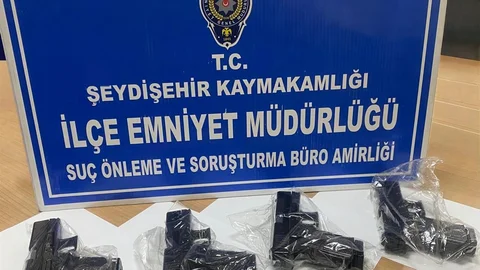 Seydişehir'de Ruhsatsız Tabanca Ele Geçirildi
