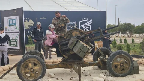 Şam'da Askeri Fuar Açıldı