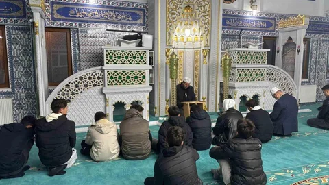 Fen Lisesi Öğrencileri Hisar Camii'nde Buluştu