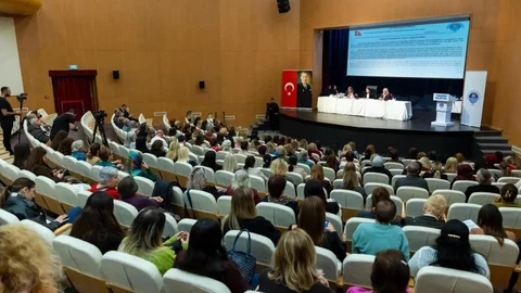 Yenişehirli Kadınlar Geçmişe de Geleceğe de Sahip Çıkıyor