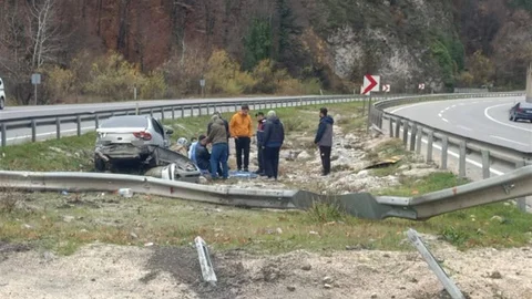 Bursa'da Kontrolden Çıkan Araç Kazası