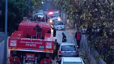 Adıyaman'da AFAD Aracı Mahsur Kaldı