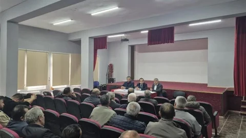 Yenipazar'da Köy Hizmetleri Toplantısı