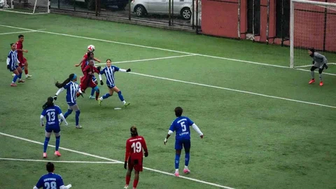 Hakkari'de Kadın Futbol Maçı Sonucu