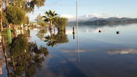 Köyceğiz Gölü Taşma Riskiyle Karşı Karşıya