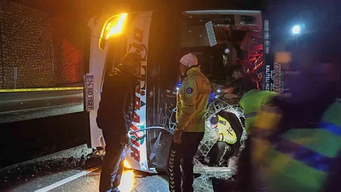 Osmaniye’de yolcu otobüsü devrildi: 3 yaralı