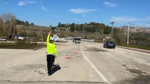 Yenipazar'da Trafik Denetimleri Devam Ediyor