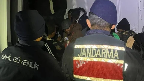 İzmir'de Düzensiz Göçmen Operasyonu