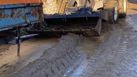 Bozdoğan'da Yağmur Sonrası Temizlik Çalışması