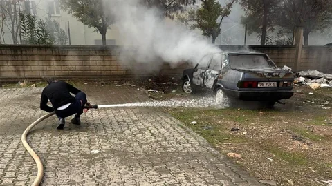 Kurtalan'da Otomobil Alev Aldı