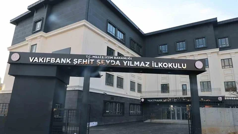 Ümraniye'de Yeni İlkokul İnşaatı Başladı