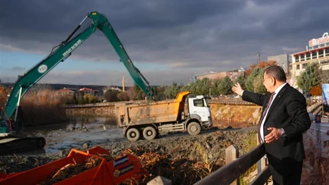 Mogan Gölü'nde Temizlik Çalışmaları Tamamlandı