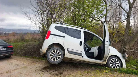 Bursa'da Otomobil Kazası: 4 Yaralı