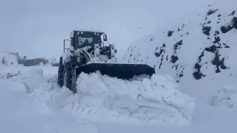 Şırnak'ta Kar Kalınlığı Yarım Metreyi Aştı
