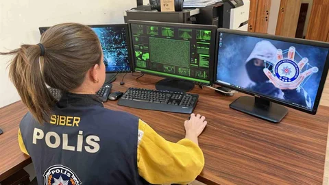 Kars'ta Sosyal Medya Hesaplarına Engel