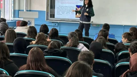 Afyonkarahisar'da Lise Öğrencilerine Eğitim Verildi