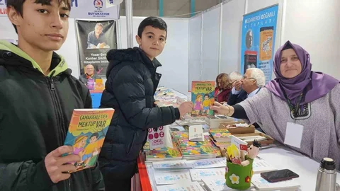 Denizli'deki Kitap Fuarı Buluşması