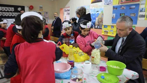 Ağrı'da Öğrenciler Günlük Beceriler Ediniyor