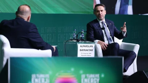 Bakan Bayraktar'dan YEKA-RES Yarışmaları Açıklaması